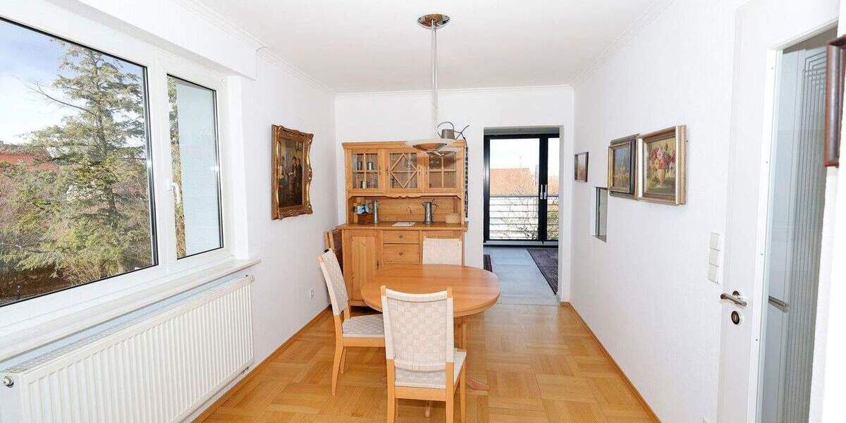 Etagenwohnung Leinfelden-Echterdingen Leinfelden - 4 Zimmer, 110 m&sup2;, 2.000&euro; | Angebot:25840929