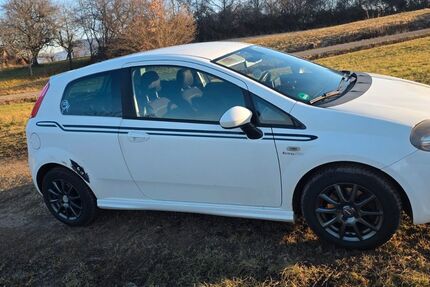 Fiat Grande Punto 254.000 km 1.999 &euro; Dettingen unter teck 73265