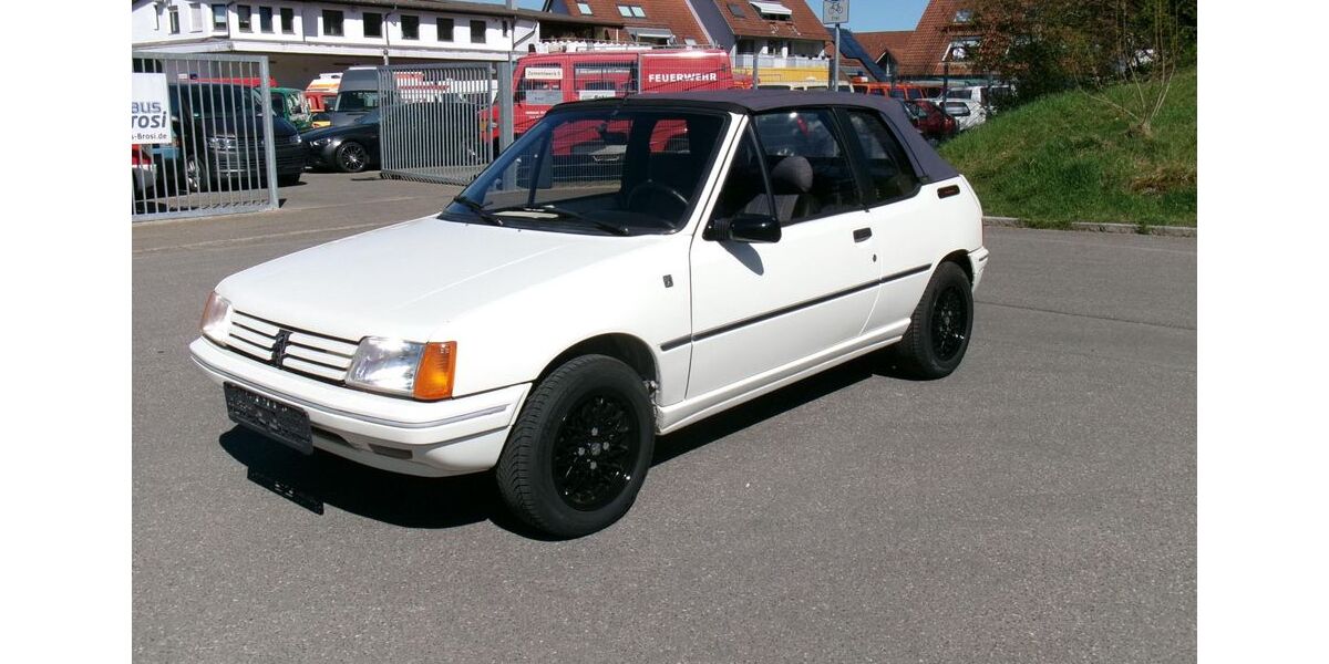 Peugeot 205 152.000 km 4.800 &euro; Nürtingen bei Stuttgart 72622