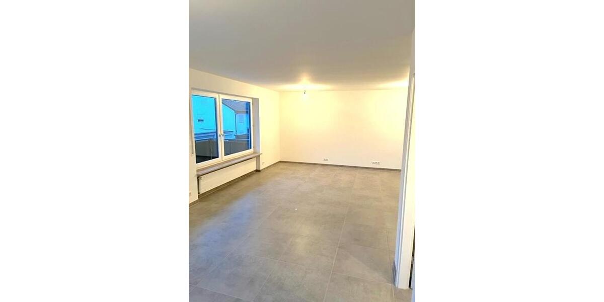 Etagenwohnung Kirchheim unter Teck - 3.5 Zimmer, 94 m&sup2;, 1.100&euro; | Angebot:26048951