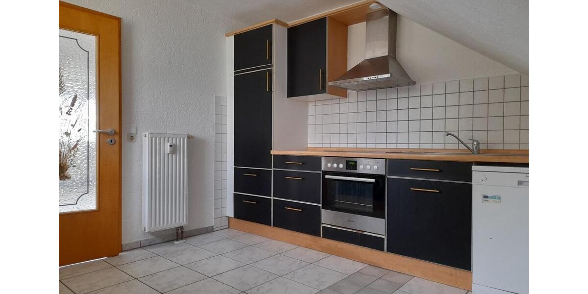 Dachgeschoßwohnung Engstingen - 3 Zimmer, 97 m&sup2;, 660&euro; | Angebot:25960849