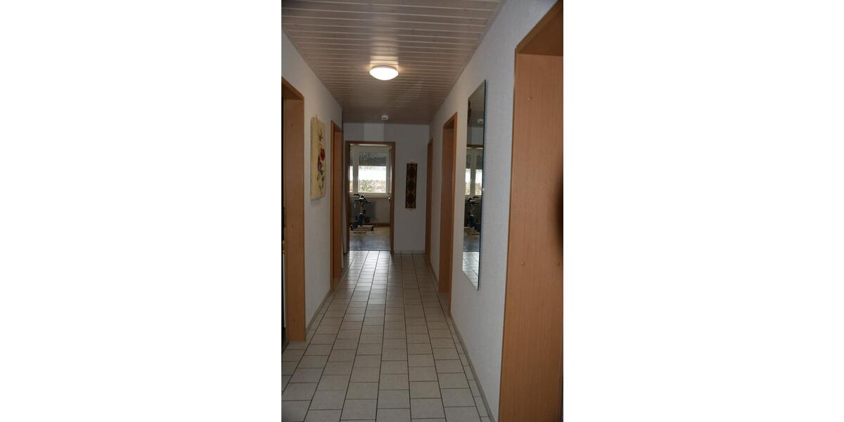 Etagenwohnung Reutlingen Reutlingen (Kernstadt) - 4 Zimmer, 125 m&sup2;, 395.000&euro; | Angebot:25355009