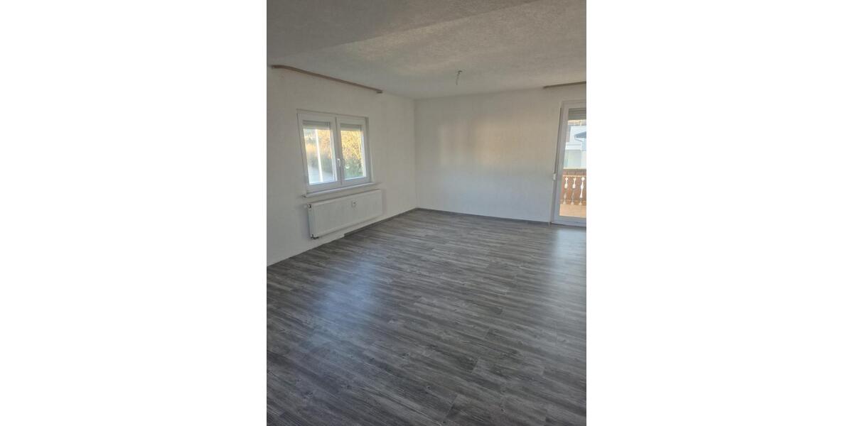 Einfamilienhaus Rangendingen - 7 Zimmer, 180 m&sup2;, 400.000&euro; | Angebot:25865451