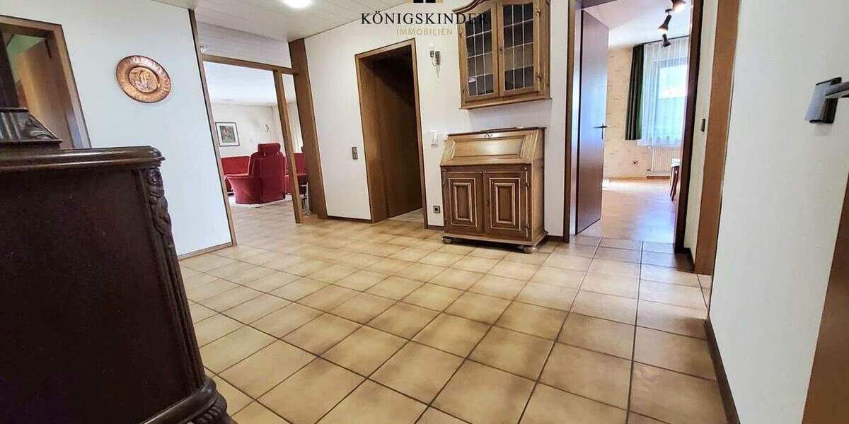 Etagenwohnung Köngen - 5 Zimmer, 144 m&sup2;, 495.000&euro; | Angebot:25862683