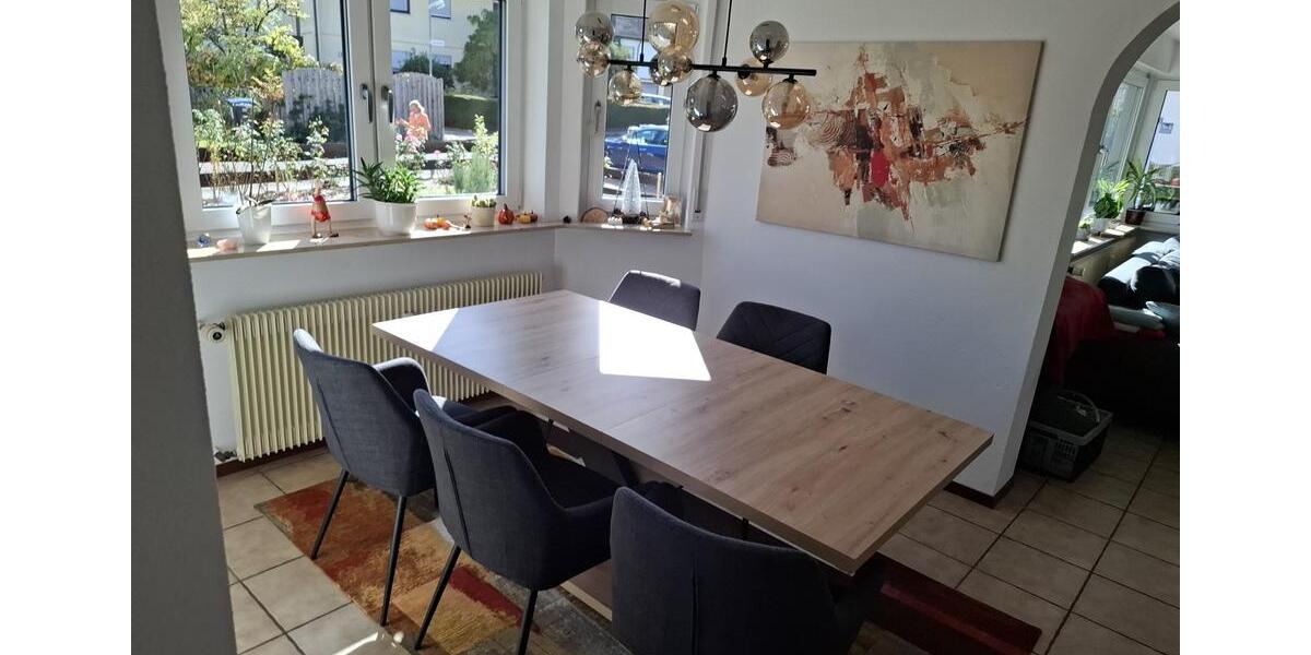 Erdgeschoßwohnung Dettenhausen - 3 Zimmer, 100 m&sup2;, 1.300&euro; | Angebot:27598188