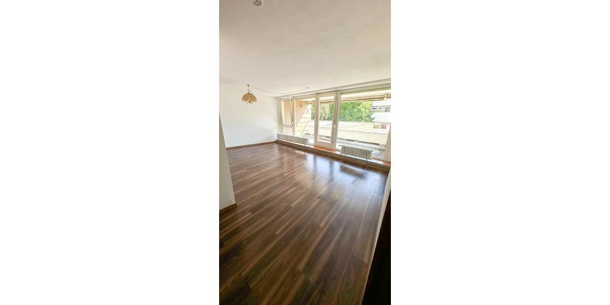 Etagenwohnung Böblingen - 3 Zimmer, 91 m&sup2;, 1.200&euro; | Angebot:26676210