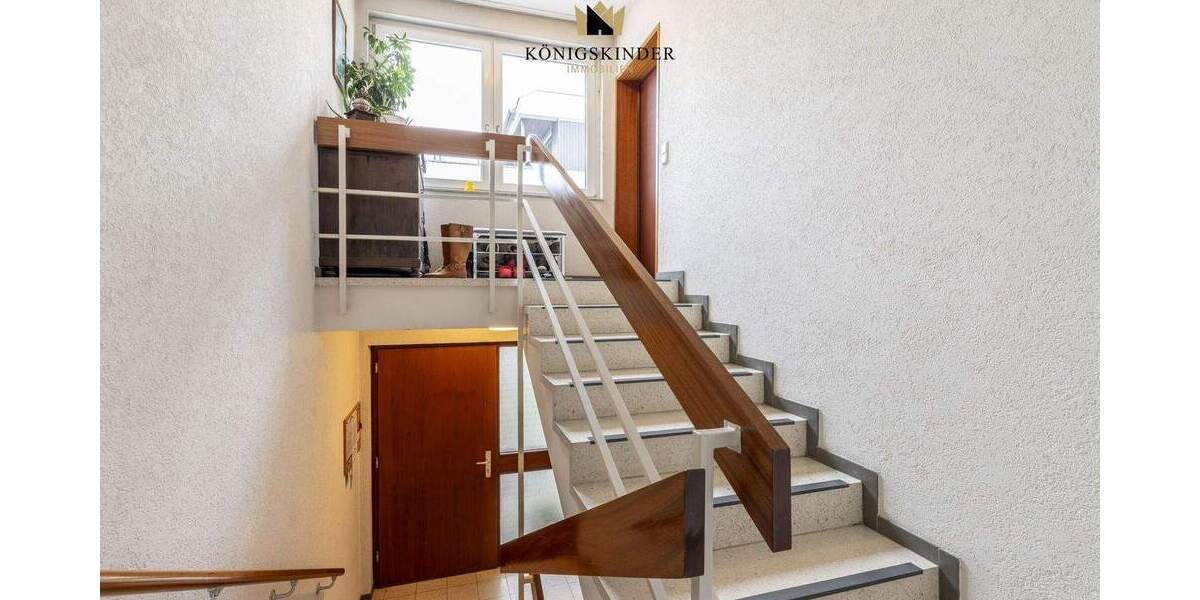 Etagenwohnung Reutlingen Römerschanze - 4 Zimmer, 139 m&sup2;, 579.000&euro; | Angebot:25673308