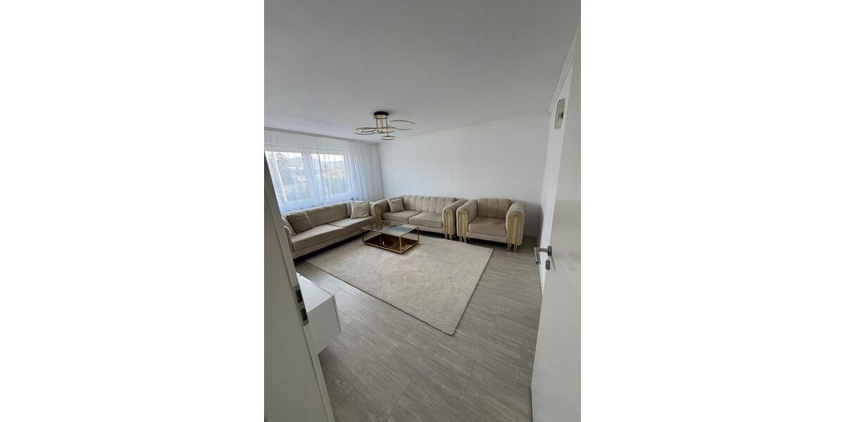 Etagenwohnung Ofterdingen - 4 Zimmer, 100 m&sup2;, 1.300&euro; | Angebot:25963170