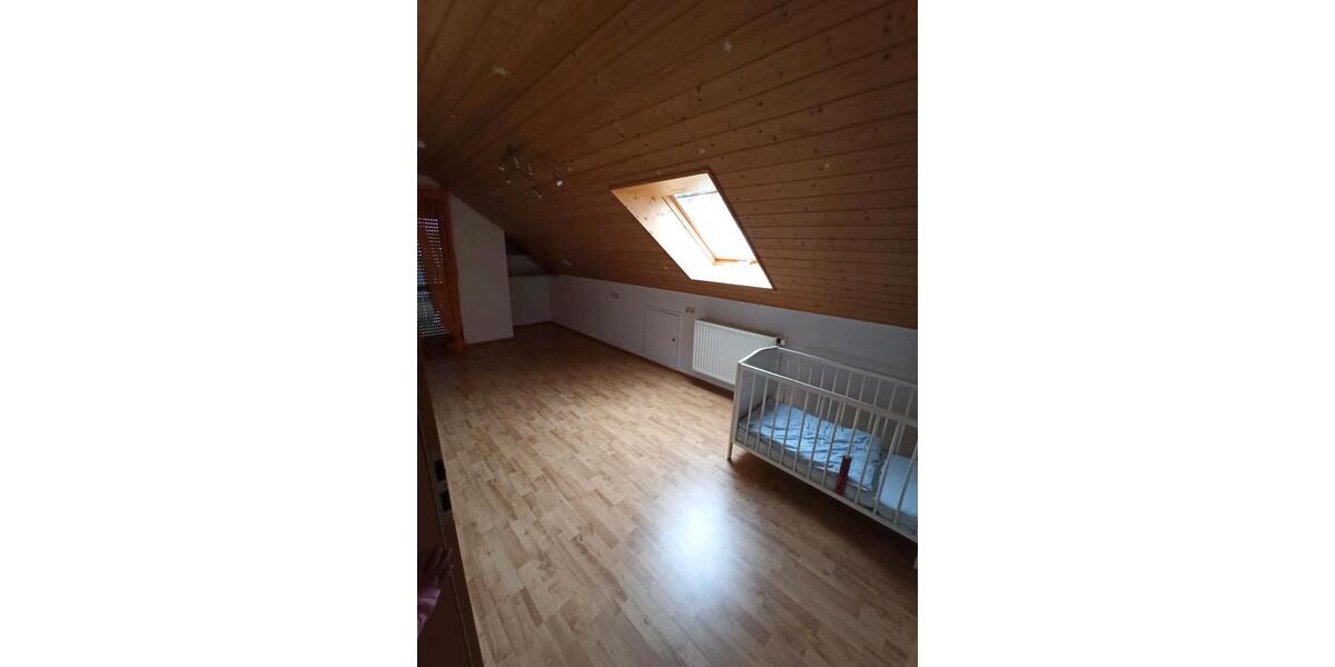 Dachgeschoßwohnung Münsingen - 2 Zimmer, 800&euro; | Angebot:22499082