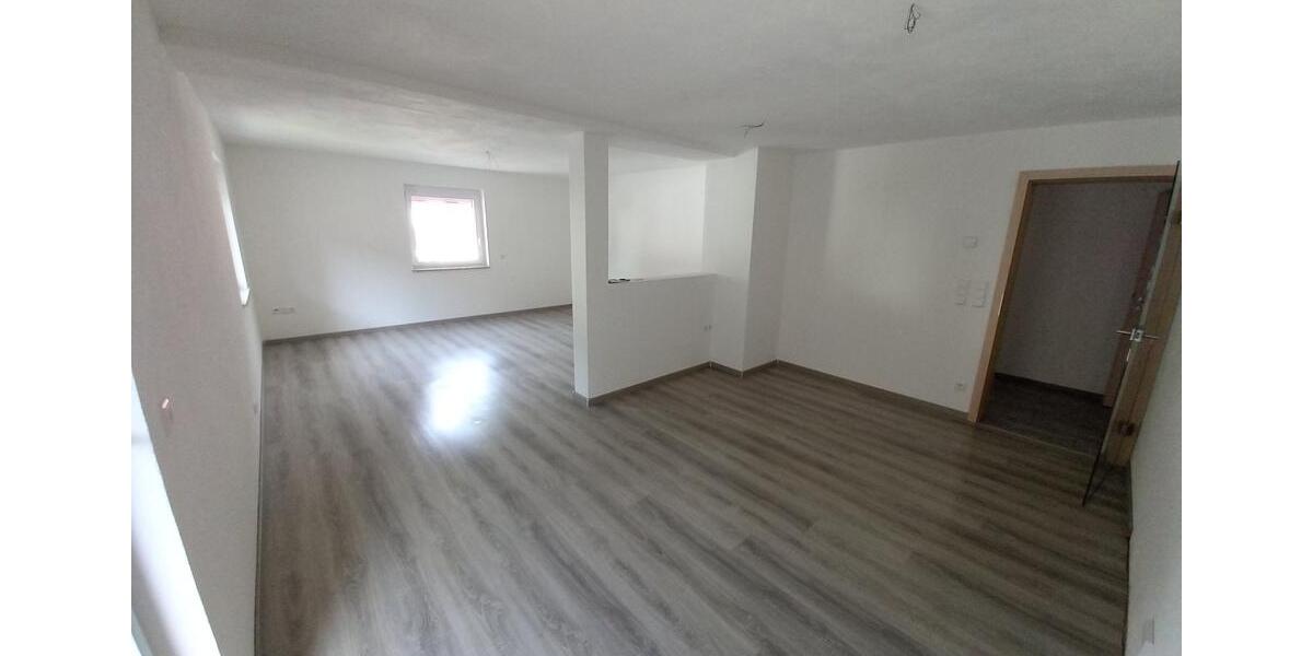 Etagenwohnung Burladingen - 3.5 Zimmer, 85 m&sup2;, 893&euro; | Angebot:25823529
