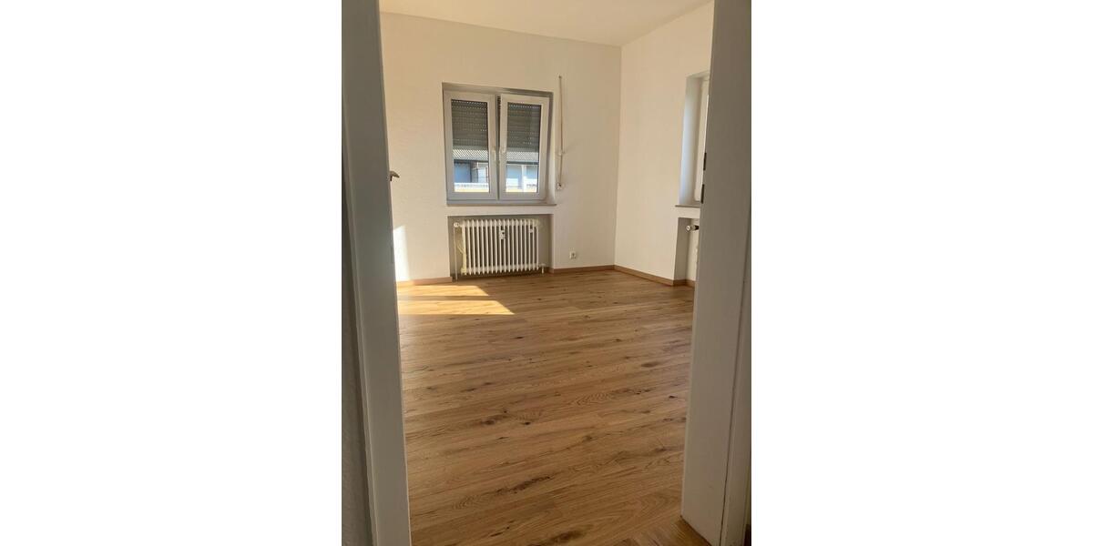 Etagenwohnung Gomaringen - 3.5 Zimmer, 94 m&sup2;, 1.280&euro; | Angebot:26690170