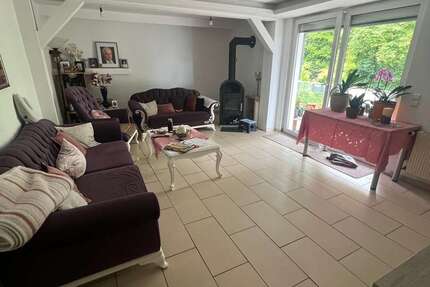 Haus Dettingen unter Teck - 11 Zimmer, 350 m&sup2;, 419.000&euro; | Angebot:26047789