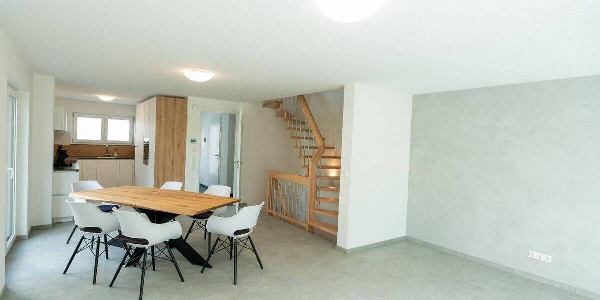 Doppelhaushälfte Gärtringen - 6 Zimmer, 165 m&sup2;, 780.000&euro; | Angebot:25774871
