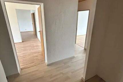 Wohnung Herrenberg - 4 Zimmer, 96 m&sup2;, 330.000&euro; | Angebot:25712558