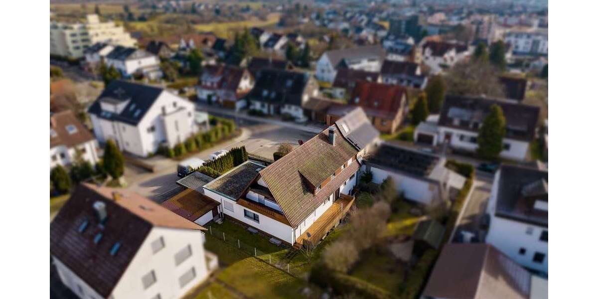 Einfamilienhaus Schönaich - 8 Zimmer, 202 m&sup2;, 490.000&euro; | Angebot:25394895