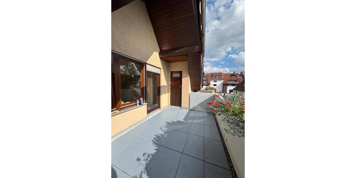 Dachgeschoßwohnung Kirchheim unter Teck - 4 Zimmer, 146 m&sup2;, 1.850&euro; | Angebot:27543065