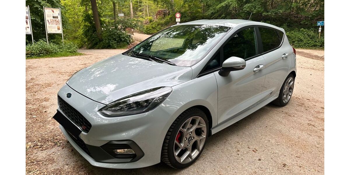 Ford Fiesta 64.500 km 16.990 &euro; Dettingen an der Erms 72581