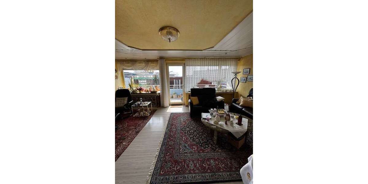 Etagenwohnung Sindelfingen Sindelfingen (Stadt) - 3.5 Zimmer, 99 m&sup2;, 349.000&euro; | Angebot:25873430