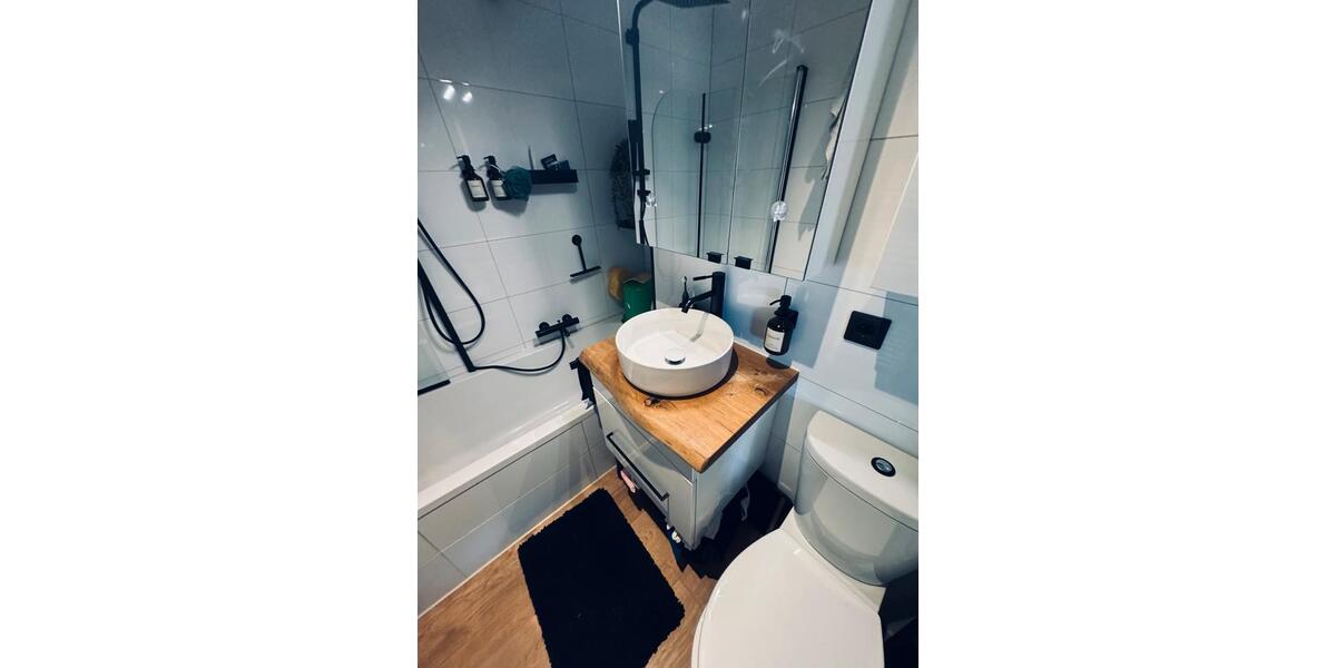 Dachgeschoßwohnung Kirchheim unter Teck - 2 Zimmer, 44 m&sup2;, 195.000&euro; | Angebot:23596257