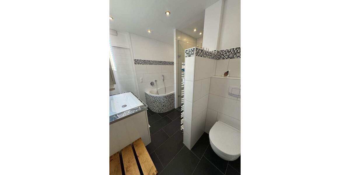 Etagenwohnung Böblingen - 3 Zimmer, 80 m&sup2;, 299.000&euro; | Angebot:25836389