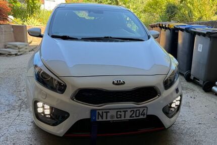 Kia pro ceed / ProCeed 119.400 km 13.500 &euro; Neuffen 72639
