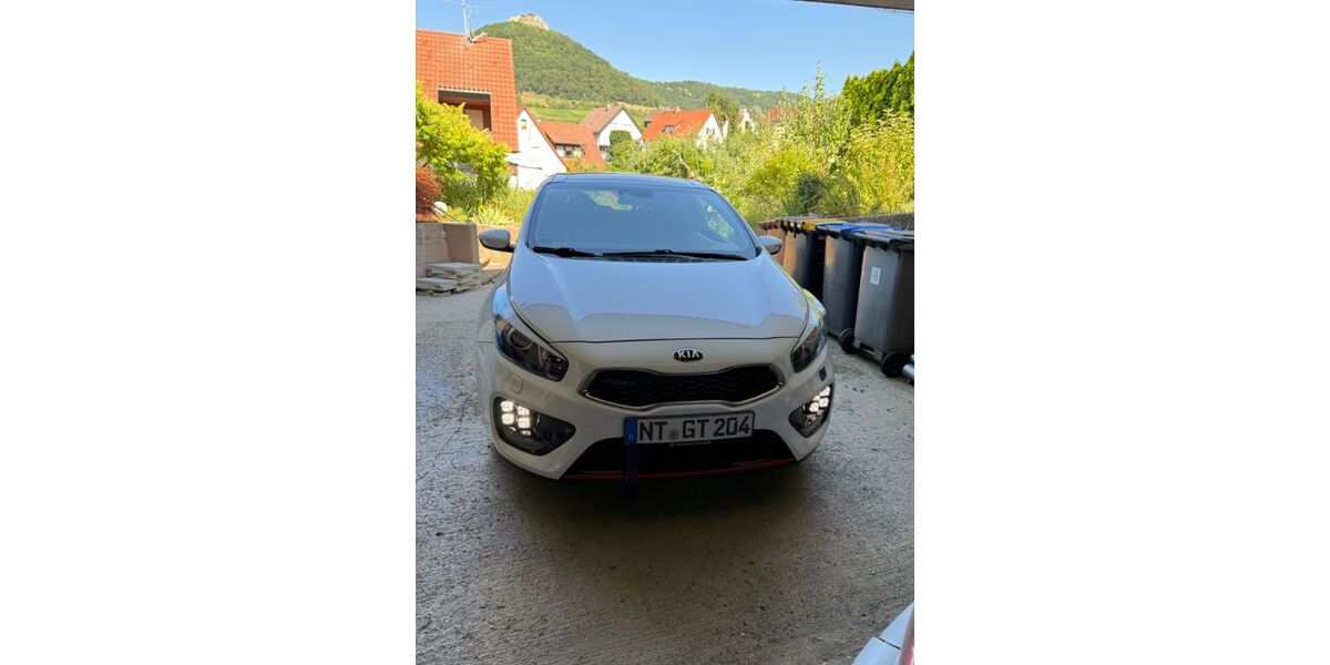 Kia pro ceed / ProCeed 119.400 km 13.500 &euro; Neuffen 72639