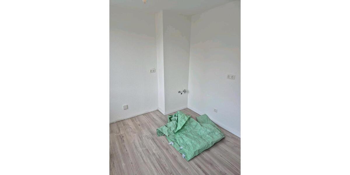 Etagenwohnung Reutlingen - 3 Zimmer, 80 m&sup2;, 1.300&euro; | Angebot:26689040