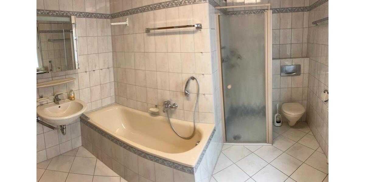 Mehrfamilienhaus, Wohnhaus Pfullingen - 11 Zimmer, 204 m&sup2;, 489.000&euro; | Angebot:25832494