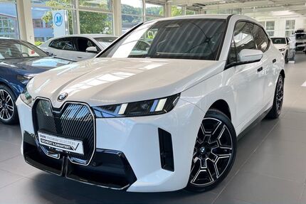 BMW iX 24.712 km 63.990 &euro; Tübingen 72072