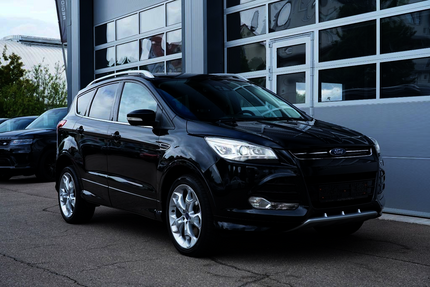 Ford Kuga 206.211 km 7.990 &euro; Rottenburg am Neckar 72108