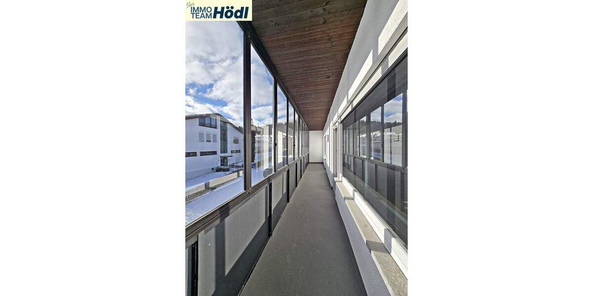 Etagenwohnung Bitz - 4 Zimmer, 146 m&sup2;, 950&euro; | Angebot:25698180