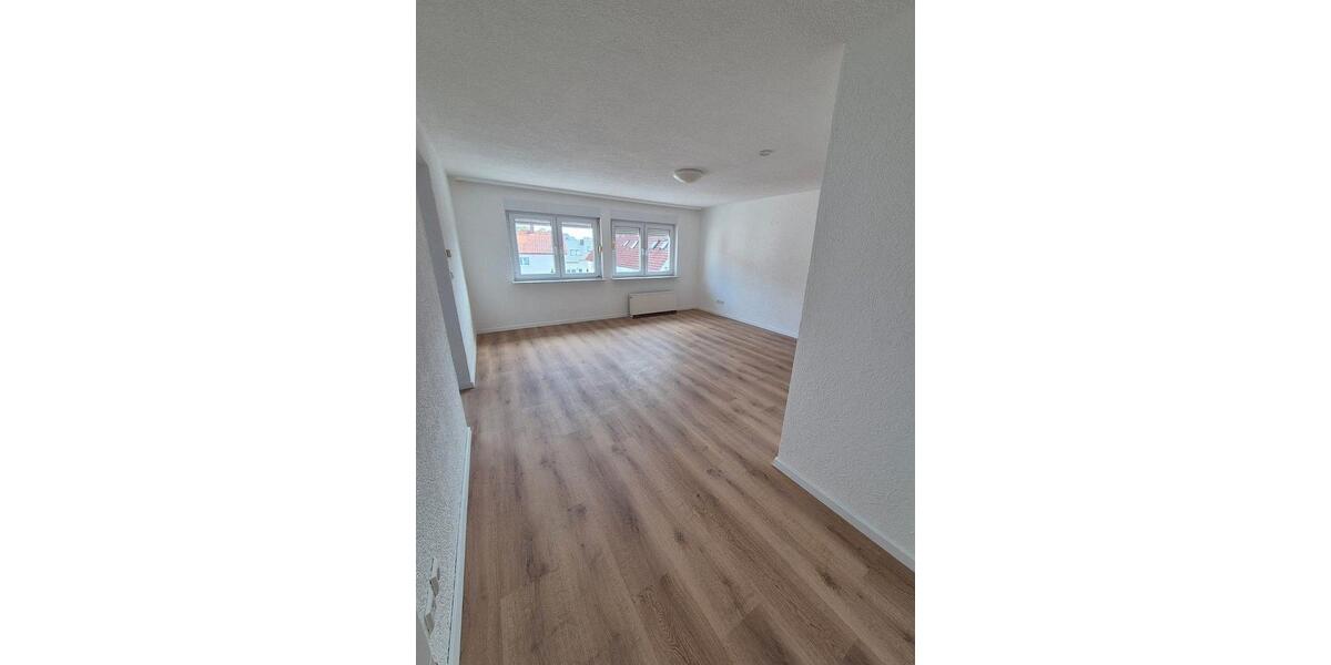 Dachgeschoßwohnung Trochtelfingen - 5 Zimmer, 85 m&sup2;, 900&euro; | Angebot:27601277