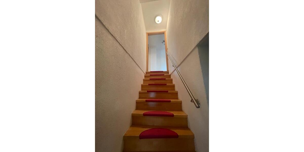 Dachgeschoßwohnung Gäufelden - 3 Zimmer, 73 m&sup2;, 1.200&euro; | Angebot:24257038