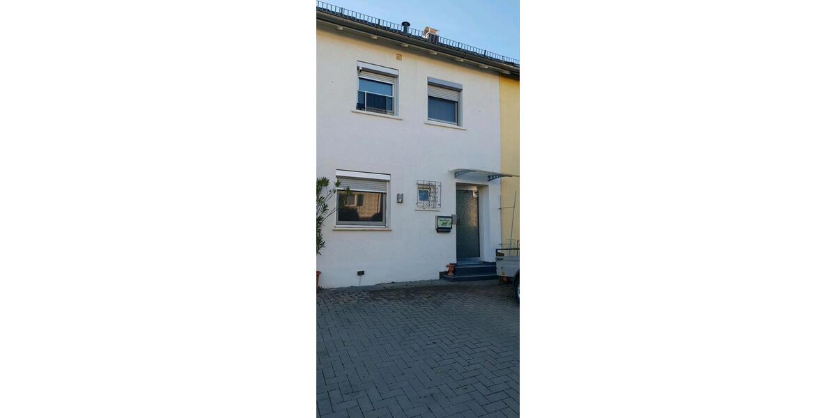 Etagenwohnung Reutlingen Orschel-Hagen - 2.5 Zimmer, 69 m&sup2;, 820&euro; | Angebot:26656553