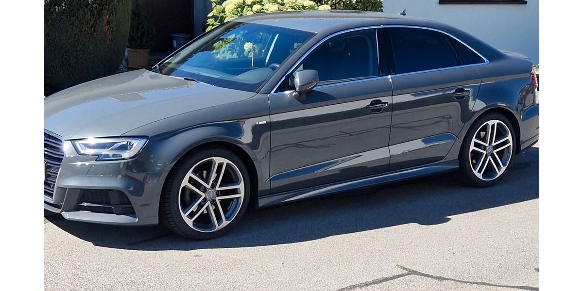 Audi A3 111.000 km 18.500 &euro; Eningen u.A. 72800
