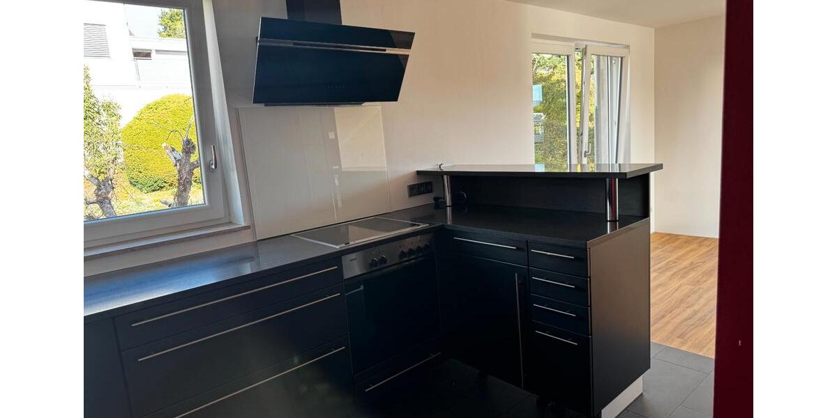Etagenwohnung Nürtingen - 3.5 Zimmer, 98 m&sup2;, 1.250&euro; | Angebot:27595898