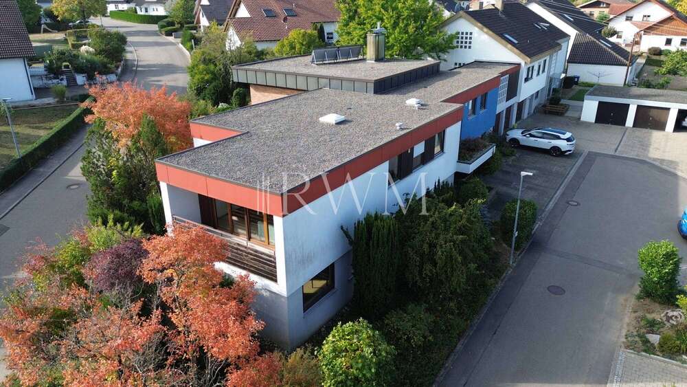 Einfamilienhaus Rottenburg Ergenzingen - 12 Zimmer, 240 m&sup2;, 689.000&euro; | Angebot:27679242