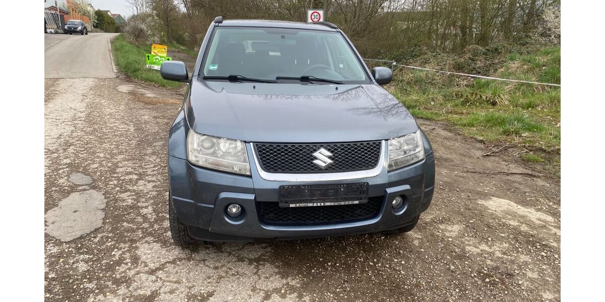 Suzuki Grand Vitara 172.000 km 2.400 &euro; Ofterdingen 72131