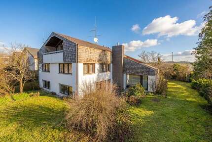 Haus Nürtingen - 7 Zimmer, 283 m&sup2;, 949.000&euro; | Angebot:25639994