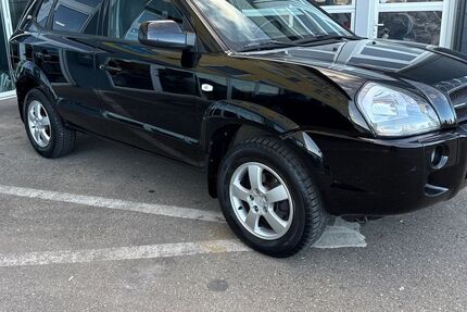 Hyundai TUCSON 35.025 km 6.490 &euro; Herrenberg 71083