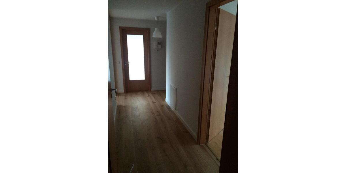 Etagenwohnung Pfullingen - 4 Zimmer, 125 m&sup2;, 490.000&euro; | Angebot:25926329