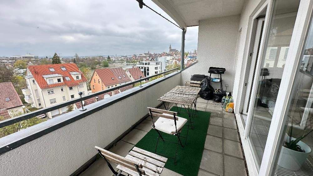 Etagenwohnung Böblingen - 3 Zimmer, 95 m&sup2;, 2.100&euro; | Angebot:25737012