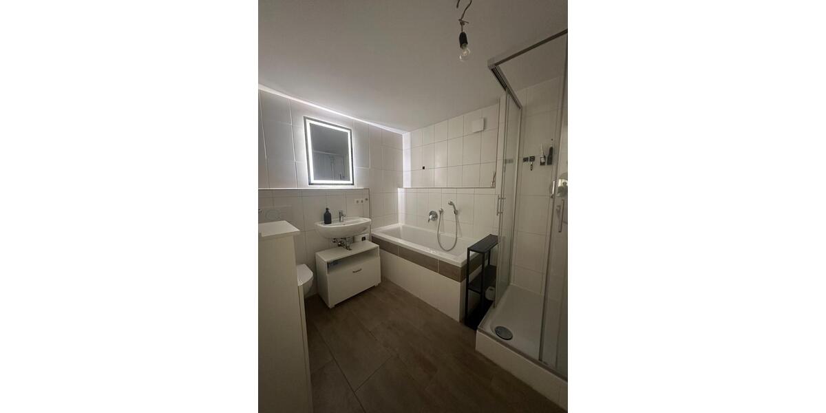 Dachgeschoßwohnung Holzmaden - 2 Zimmer, 58 m&sup2;, 690&euro; | Angebot:25543340