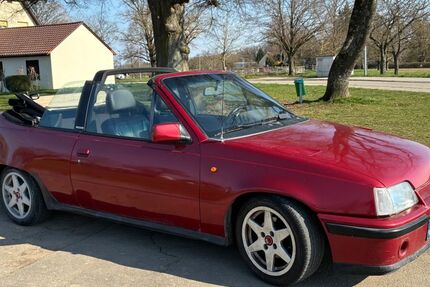 Opel Kadett 245.000 km 2.200 &euro; Waldenbuch 71111