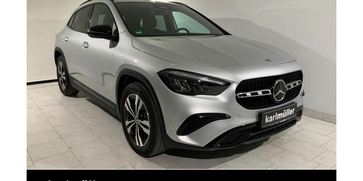 Mercedes-Benz GLA 220 33.589 km 42.990 &euro; Mössingen 72116