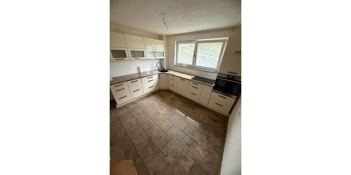 Erdgeschoßwohnung Esslingen am Neckar Hegensberg - 4 Zimmer, 101 m&sup2;, 1.700&euro; | Angebot:25961929