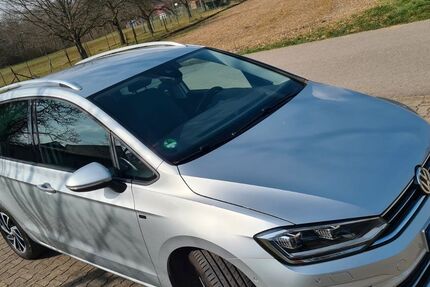 VW Golf Sportsvan 61.365 km 12.990 &euro; Leinfelden-Echterdingen 70771