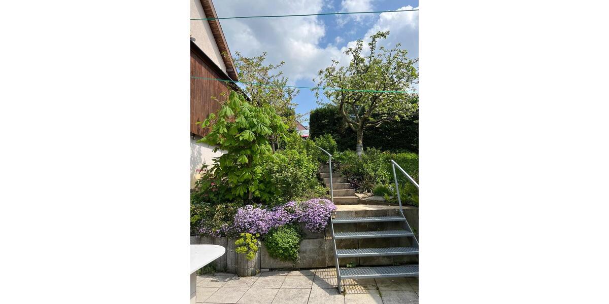 Terrassenwohnung Neuffen - 2.5 Zimmer, 103 m&sup2;, 280.000&euro; | Angebot:25831344