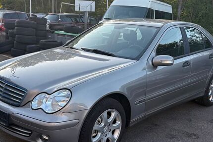 Mercedes-Benz C 280 73.500 km 8.999 &euro; Böblingen 71032