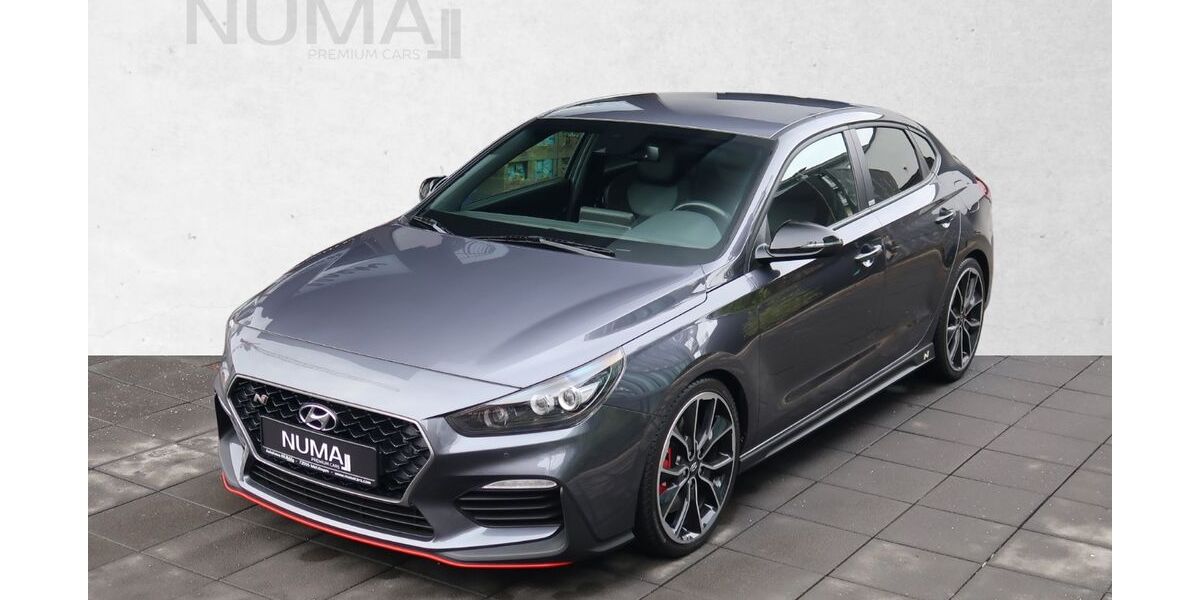 Hyundai i30 79.710 km 22.700 &euro; Engstingen 72829